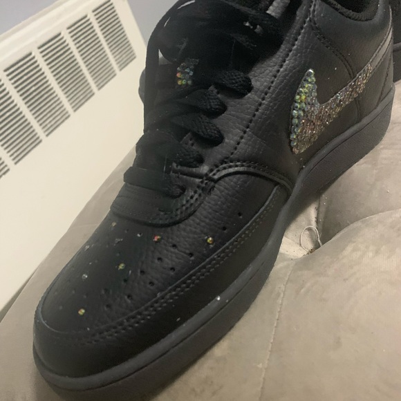 8.5 custom nike sneaker 🍀🏡🧜‍♀️ - Picture 4 of 5